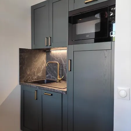 Le Reflet Des Voiles Face Au Port De Apartamento *