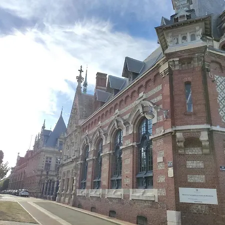 Daire Le Reflet Des Voiles Face Au Port De
