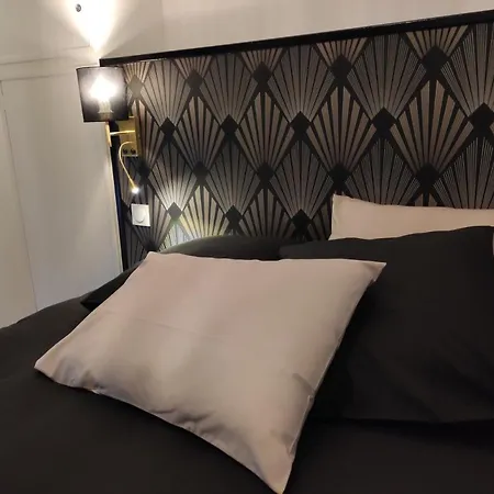 Le Reflet Des Voiles Face Au Port De Apartamento