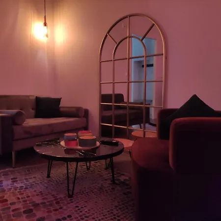 Le Reflet Des Voiles Face Au Port De Fécamp